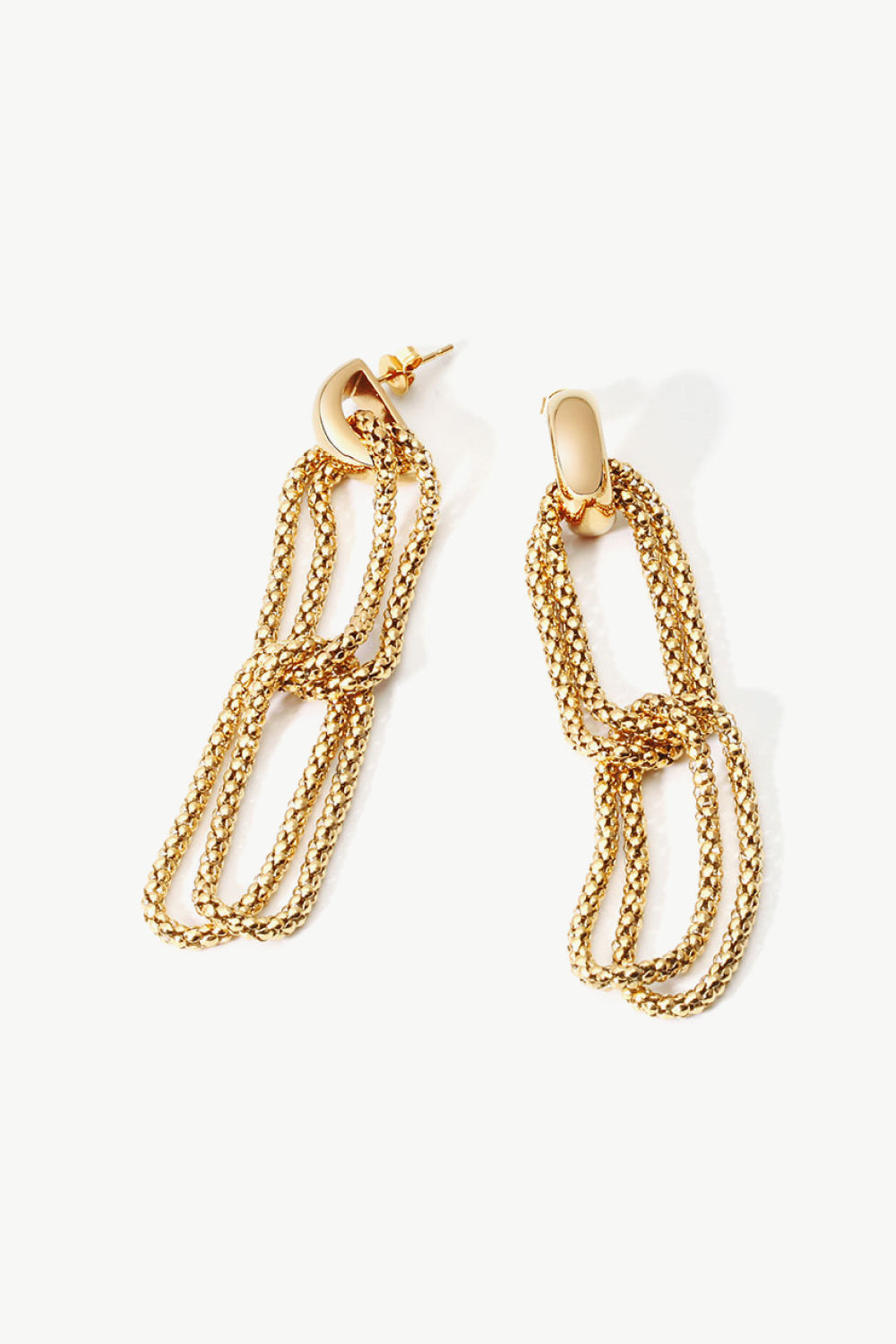 Crushing D-Shaped Drop Earrings