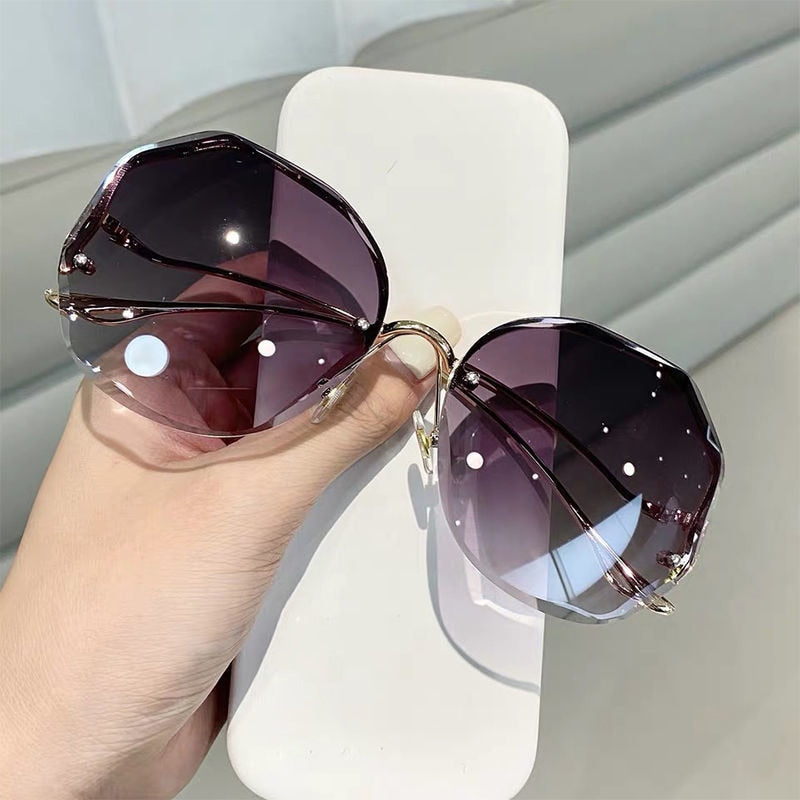 Straight Hollywood Hills Gradient Sunglasses